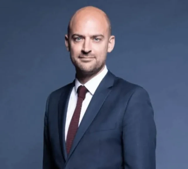 وزير خارجية فرنسا: دعونا لا ننسى السودان لأن جزءًا من إنسانيتنا يتحدد هناك