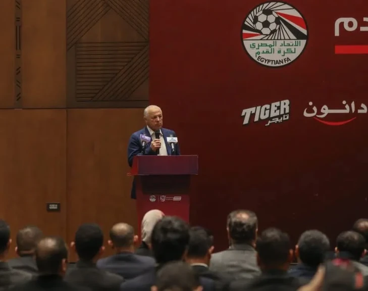 أبو ريدة يقرر إحالة السيد مراد عضو لجنة الحكام للتحقيق