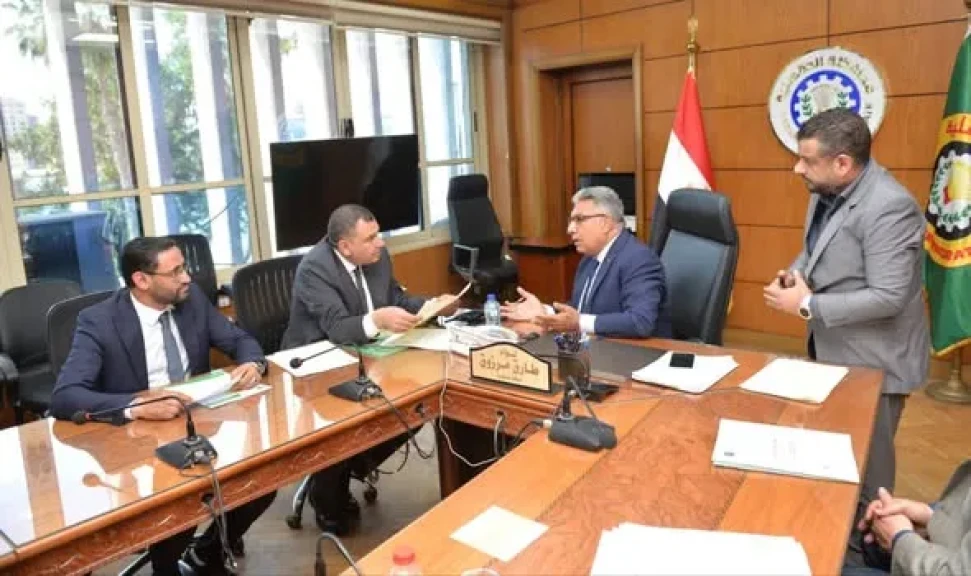 محافظ الدقهلية يلتقي عددا من أعضاء مجلسي النواب والشيوخ بديوان عام المحافظة