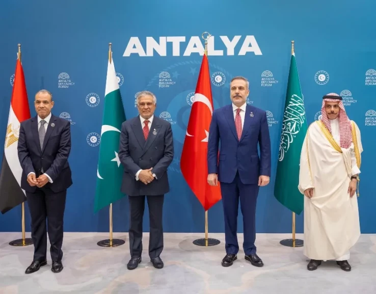 الخارجية السعودية: اجتماع وزراء خارجية السعودية ومصر وتركيا وباكستان في أنطاليا تناول المستجدات الإقليمية