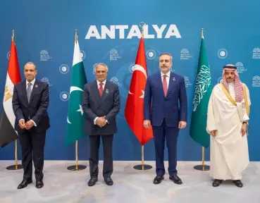 الخارجية السعودية: اجتماع وزراء خارجية السعودية ومصر وتركيا وباكستان في أنطاليا تناول المستجدات الإقليمية