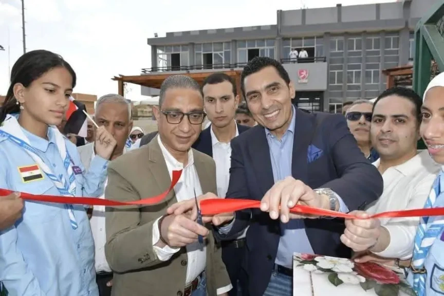 وزير الرياضة ومحافظ الجيزة يفتتحا مركز  التنمية الشبابية بالشيخ زايد