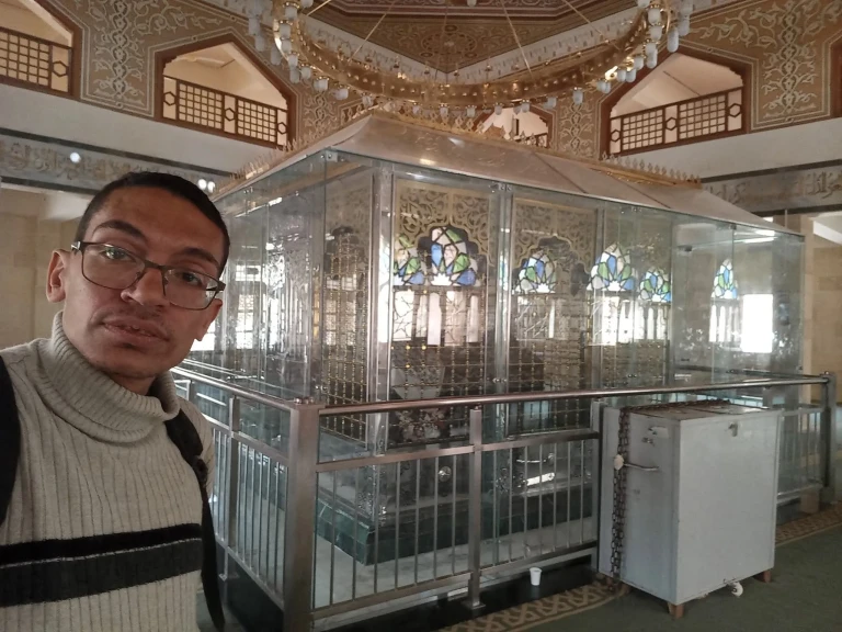 الإمام أبو الحسن الشاذلي سيرة قطبٍ صوفي من الميلاد إلى الخلود