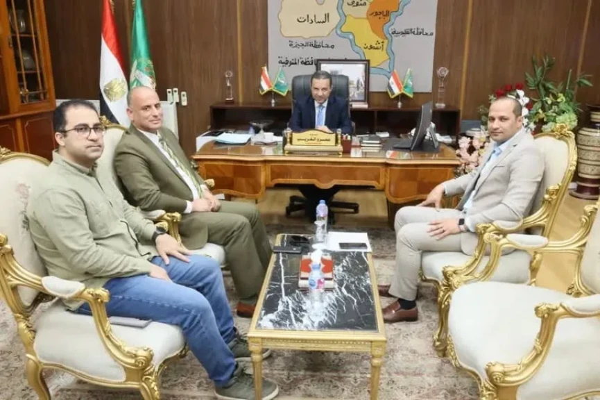 محافظ المنوفية يعقد إجتماعاً لمناقشة الموقف التنفيذي لتعزيز البنية التحتية لقطاع الاتصالات