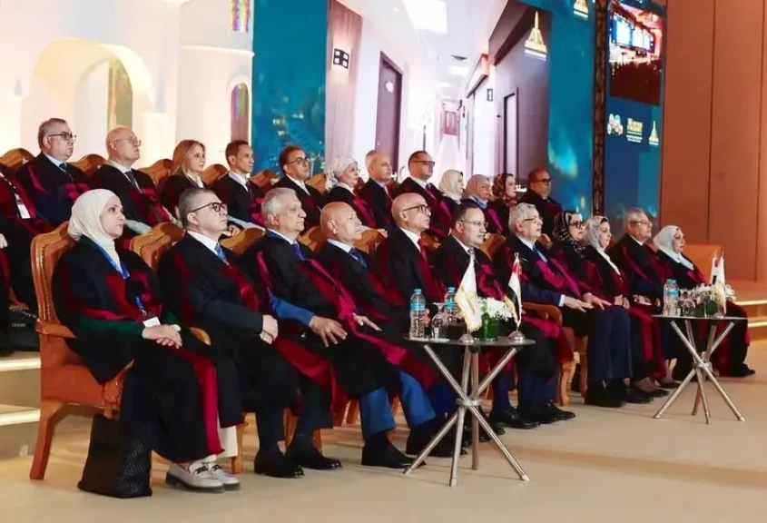 وزير التعليم العالي ورئيس جامعة عين شمس يفتتحان المؤتمر الدولي الرابع عشر لجامعة عين شمس