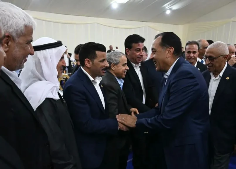 رئيس الوزراء يلتقي عدداً من أعضاء مجلسي النواب والشيوخ وكبار مشايخ وعواقل سيناء