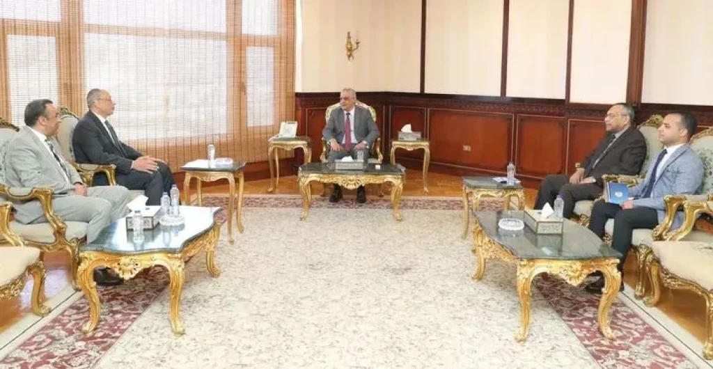 وزير الدولة للإنتاج الحربي يلتقي رئيس هيئة الرقابة على الصادرات والواردات