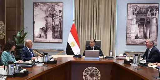 رئيس الوزراء يتابع موقف ترشيد استهلاك المواد البترولية في عدد من المشروعات الحكومية