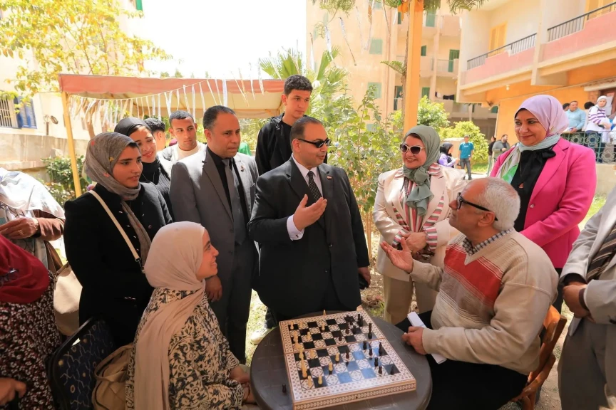 جامعة كفر الشيخ تُطلق مبادرة ”رعاية ووفاء” يوم صحي ترفيهي لكبار السن