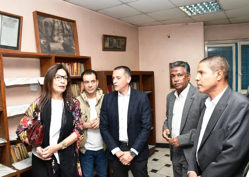 وزيرة الثقافة ومحافظ أسوان يتفقدان متحف ومكتبة العقاد