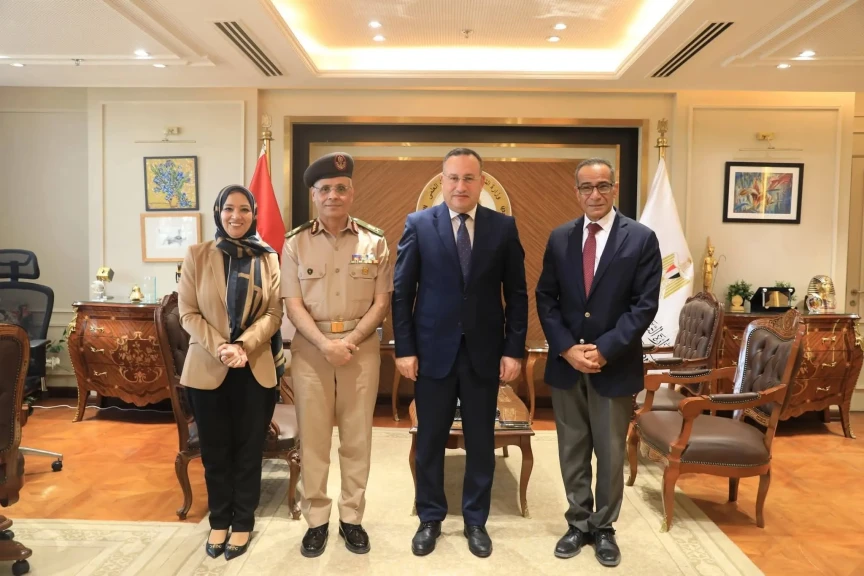 وزير التعليم العالي يتابع تطورات مشروع الجينوم المصري