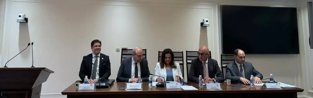 الحفني : الدولة تمضي بخطوات متسارعة نحو التحول للطاقة النظيفه