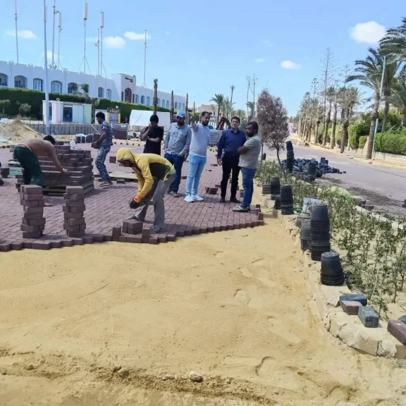 وزيرة الإسكان تتابع أعمال رفع كفاءة الطرق والتطوير بعددٍ من المدن الجديدة