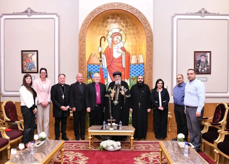 البابا تواضروس يستقبل الأمين العام لـ مجلس كنائس المجر