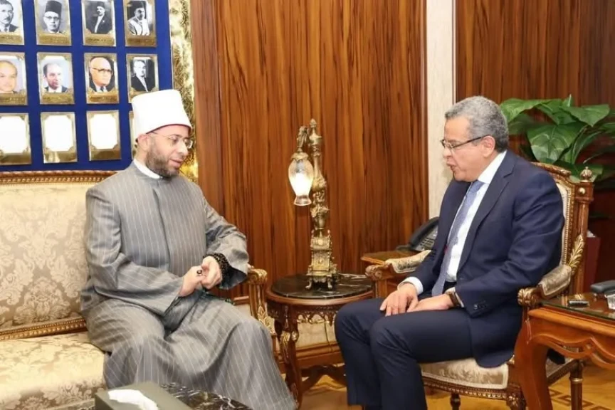 وزير الأوقاف يلتقي رئيس المركزي للمحاسبات لتعزيز التعاون والحوكمة