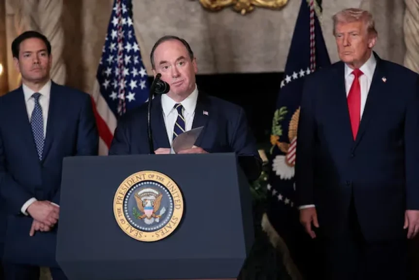 البنتاجون: وزير البحرية الأمريكية سيغادر منصبه فور