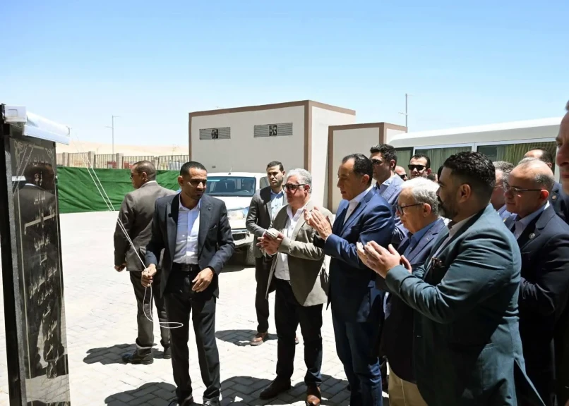 رئيس الوزراء يفتتح مصنع ”نيو سيفلون” لمنتجات الألومنيوم وأدوات الطهي