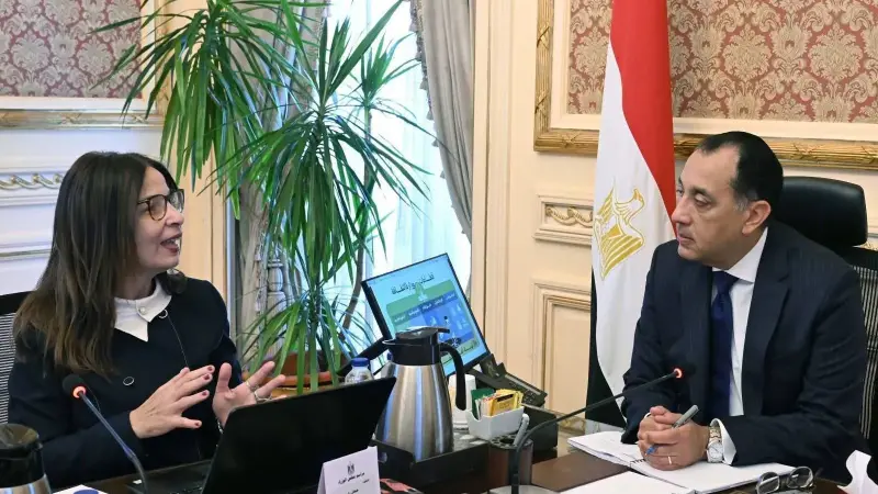 رئيس الوزراء يستعرض مع وزيرة الثقافة الأهداف الاستراتيجية للوزارة ونشاطها في الفترة من فبراير وحتى أبريل 2026