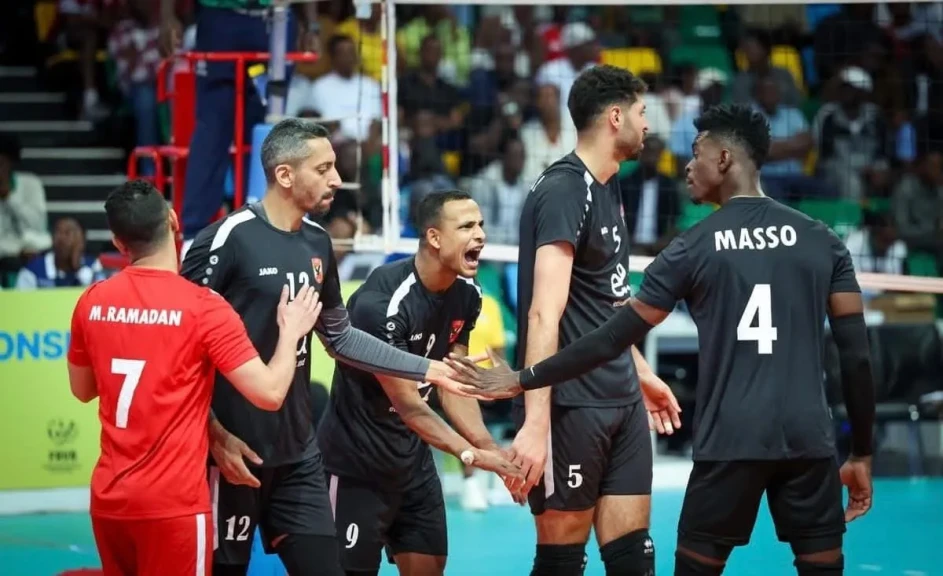 «رجال طائرة الأهلي» يفوز على كيبلر الرواندي وينفرد بالصدارة في بطولة إفريقيا