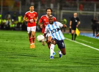 بيراميدز يهزم الأهلي بثلاثية نظيفة بالدوري الممتاز