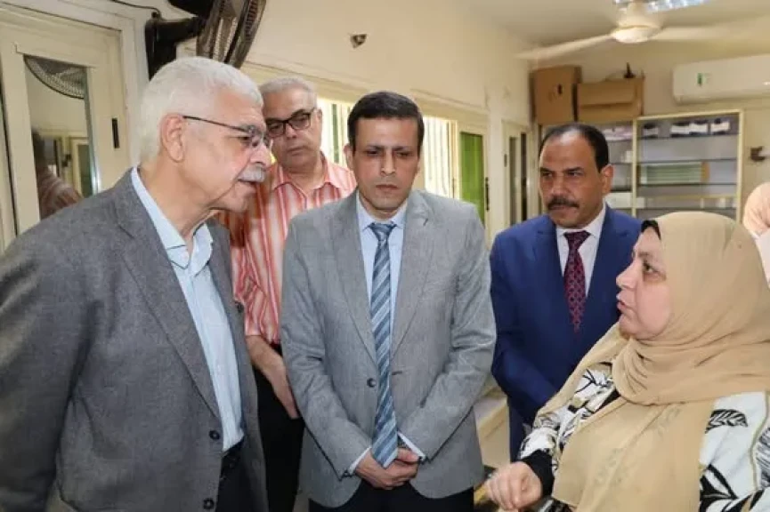 رئيس جامعة المنوفية يتفقد مستشفى الطلبة