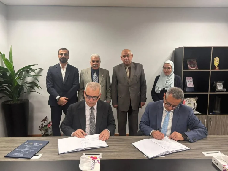 الاسكان : توقيع عقد بين «المجتمعات العمرانية الجديدة» وتحالف «أوراسكواليا»