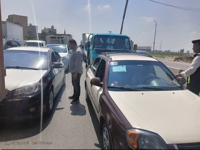 محافظ الدقهلية يتابع حملة للكشف عن تعاطي المواد المخدرة والمخالفات المرورية بطريق المنصورة الدائري.