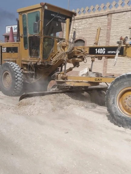 محافظة الجيزة : بدء مشروع الرصف بطريق( R1  ) بالمنطقة الصناعية والاستثمارية بأبو رواش