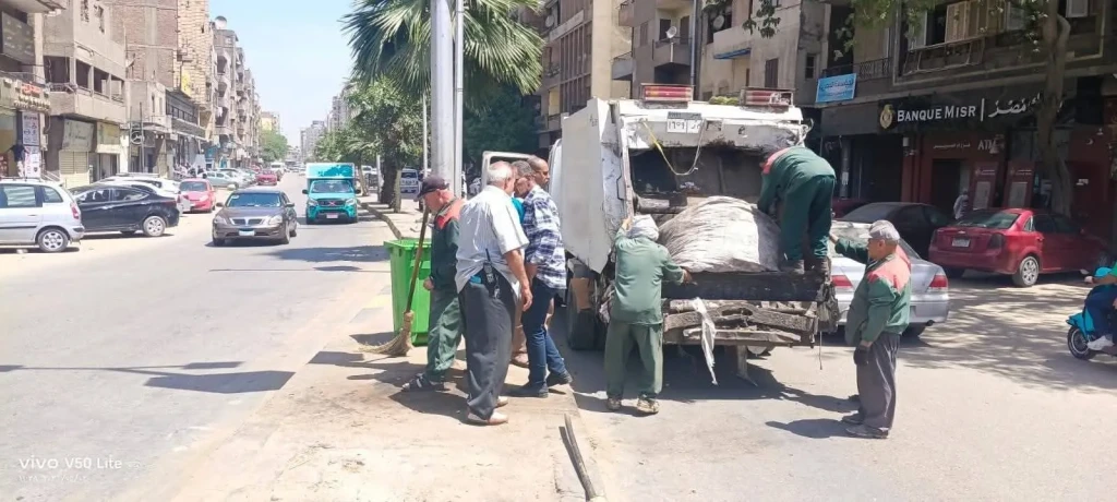 محافظ الجيزة يتفقد حي جنوب في جولة مفاجئة ويُكلف بحملات مكبرة لرفع الإشغالات