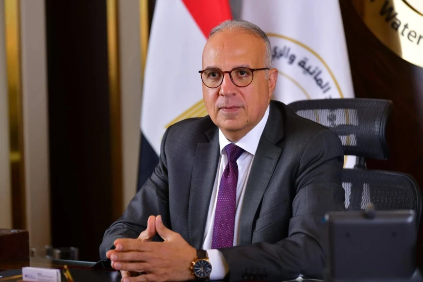 وزير الري يتابع موقف ”المشروع القومي لضبط نهر النيل وفرعيه”