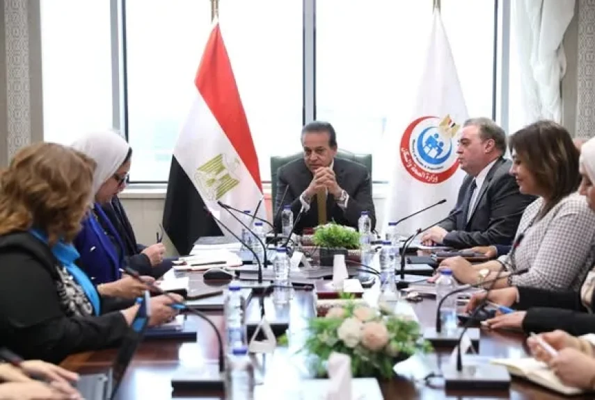 وزير الصحة يبحث مع جامعة “جلوبال تك” الإسبانية التعاون في التدريب والتعليم الطبي المستمر