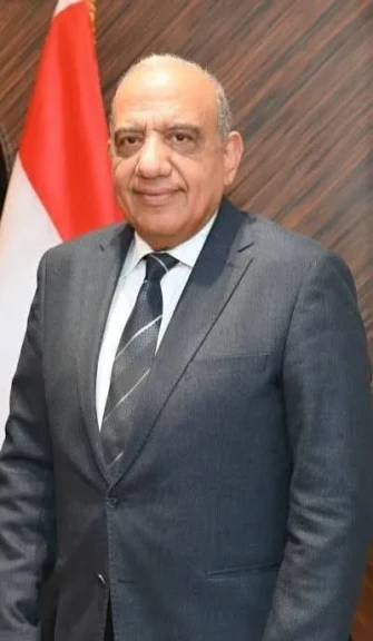 وزير الكهرباء يقوم بزيارة مفاجئة الى هيئة الطاقة الجديدة والمتجددة بمدينة نصر