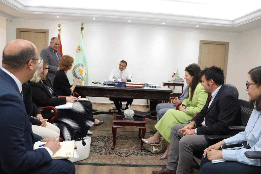 وزير الزراعة يستقبل وفدًا من الاتحاد الأوروبي والوكالة الإيطالية لبحث تعزيز الأمن الغذائي