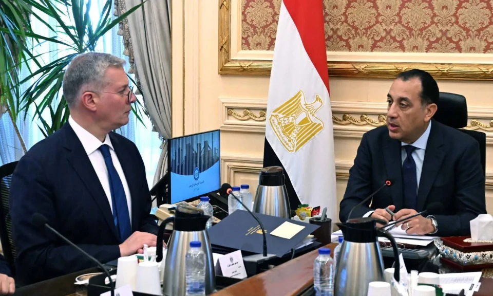 رئيس الوزراء يتابع الموقف التنفيذي للمشروعات الخاصة بصناعات خام الفوسفات وجهود التوسع في القيمة المضافة لهذا الخام المهم