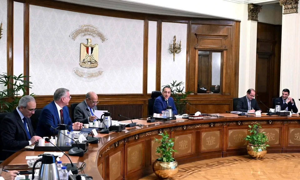 مجلس الوزراء يستعرض مقترح إطلاق مبادرة للتوسع فى استخدام مصادر الطاقة الجديدة والمتجددة بالمصانع