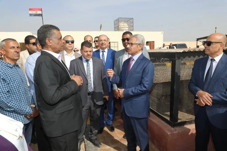 محافظ بني سويف يتفقد بدء التشغيل الفعلي لمركز التحصين والتعقيم البيطري بشرق النيل