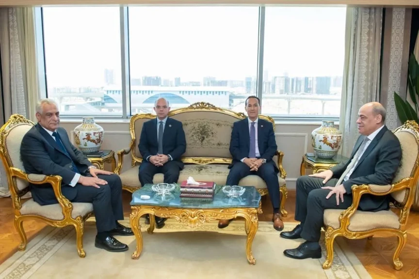 وزيرا الإنتاج الحربي والاستثمار  يبحثان تعظيم الاستفادة من محفظة أراضي الإنتاج الحربي