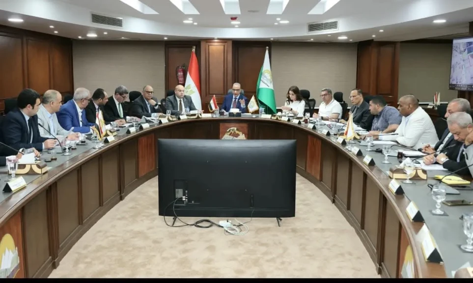 محافظ الجيزة يترأس اجتماعات المناطق الصناعية بعرب أبو ساعد بالصف وجرزا بالعياط