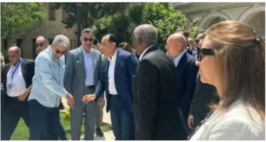رئيس الوزراء يبدأ جولته بالقاهرة بتفقد قصر الأميرة نعمة الله توفيق