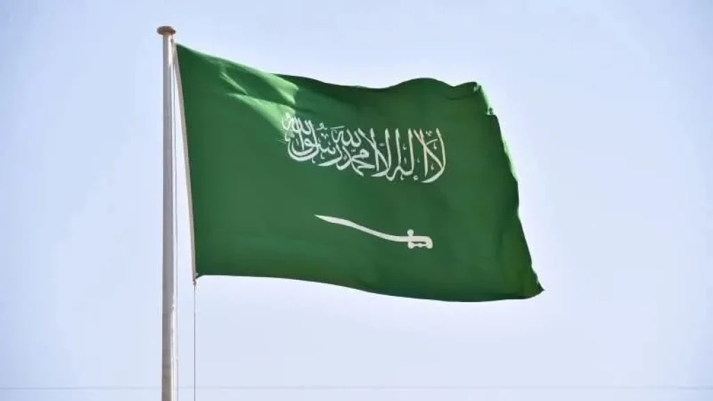 الداخلية السعودية: غرامة 50 ألف ريال والسجن والترحيل للوافد الذي يتأخر عن المغادرة