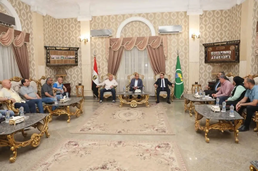 نائب وزيرة الإسكان يتابع مشروعات مياه الشرب والصرف الصحي بالمنيا ضمن مبادرة حياة كريمة