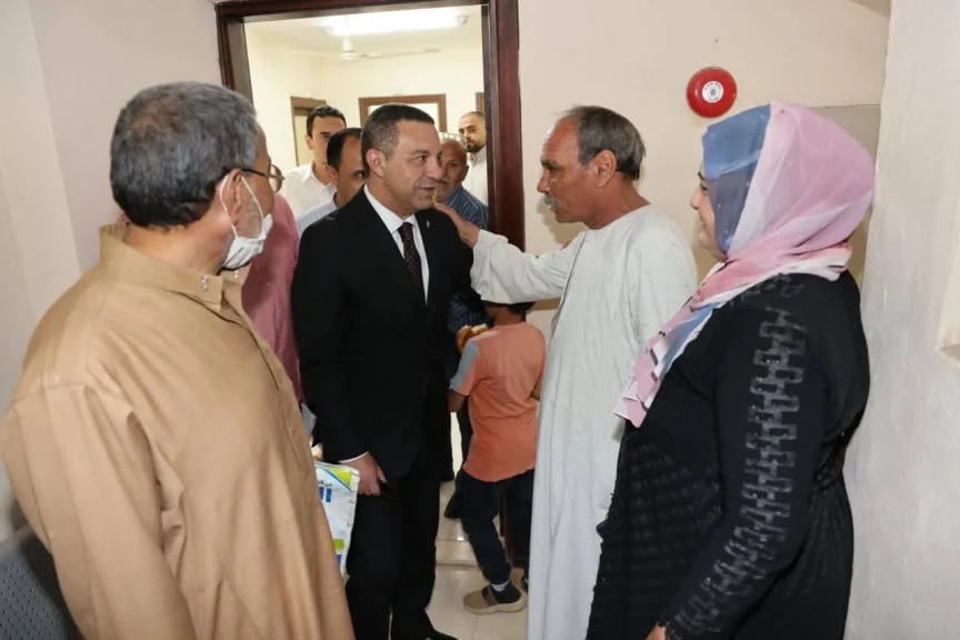 محافظ المنوفية  يتفقد لجنة القلب بالتأمين الصحي للتأكد من جودة الخدمات الطبية