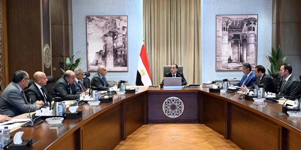 رئيس الوزراء يستعرض مستجدات جهود تطوير صناعة السكر في مصر