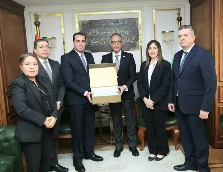 محافظ الجيزة يستقبل وفد البنك الزراعي المصري لبحث سبل تعزيز التعاون المشترك