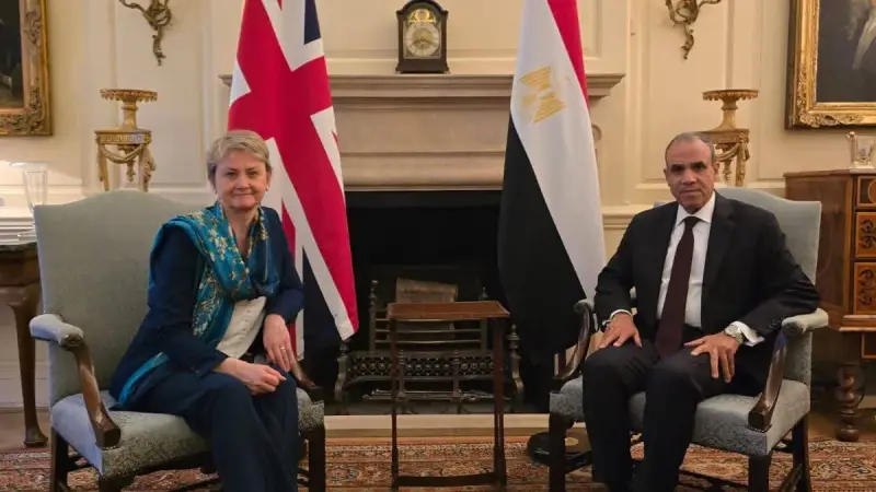 وزيرا خارجية مصر والمملكة المتحدة يبحثان سبل تعزيز العلاقات الثنائية ويناقشان مستجدات الأوضاع الإقليمية وسبل خفض التصعيد