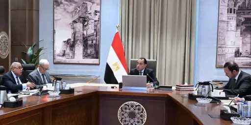 رئيس الوزراء يستعرض التقرير ربع السنوي الأول لوحدة الشركات المملوكة للدولة