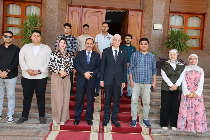 رئيس جامعة المنوفية يستقبل وفد ”بشبابها” لبحث دعم المبادرات والتنمية المجتمعية