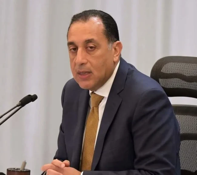 رئيس الوزراء ببدأ جوله تفقدية لعدد من المشروعات بمحافظة الجيزة