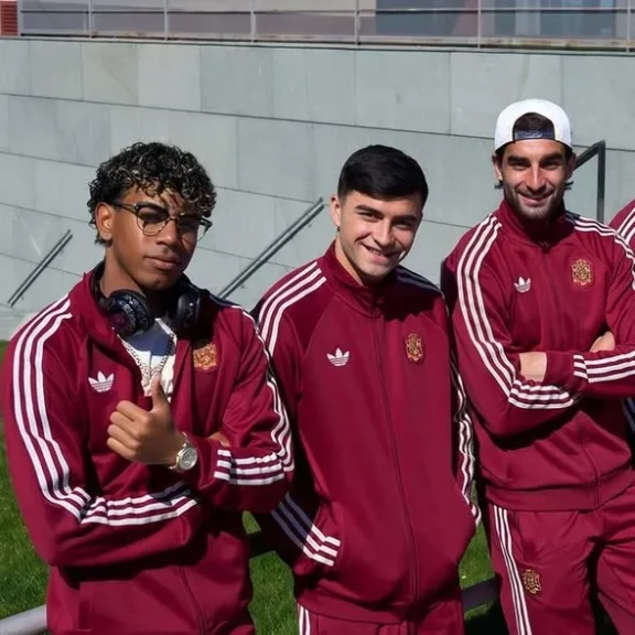 ضم ثمانية لاعبي برشلونة في تشكيلة كأس العالم لإسبانيا