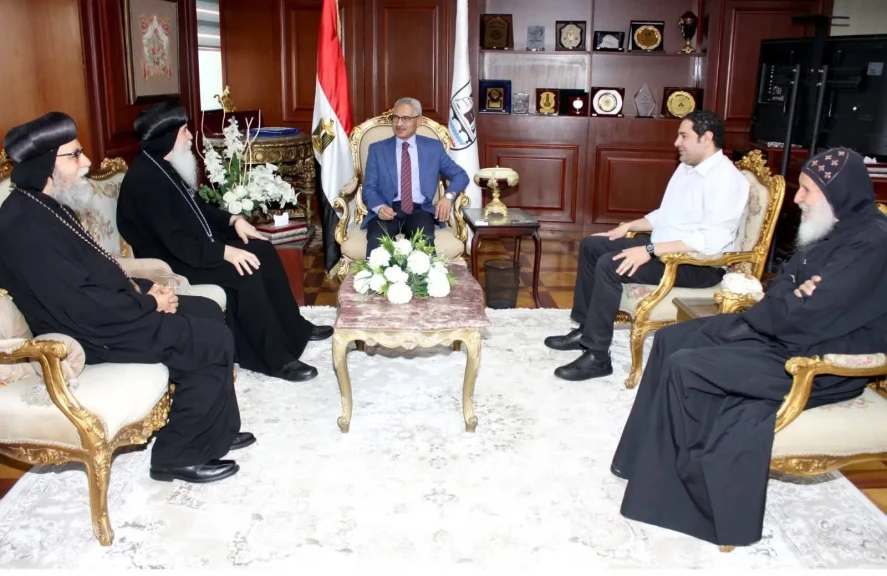 قيادات الكنيسة الأرثوذكسية يهنئون محافظ بني سويف بعيد الأضحى المبارك 2026/1447